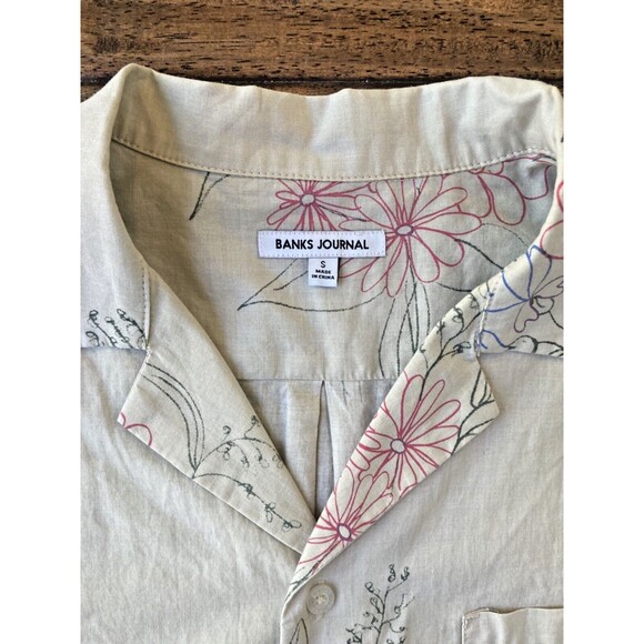 Banks Journal Mens Short Sleeve Dahlia Button Up Small  100% Cotton Floral - Picture 3 of 10